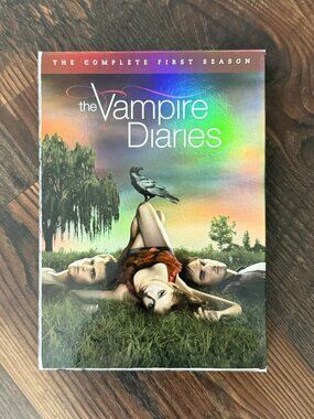The Vampire Diaries: The Complete First Season DVD Box Set
